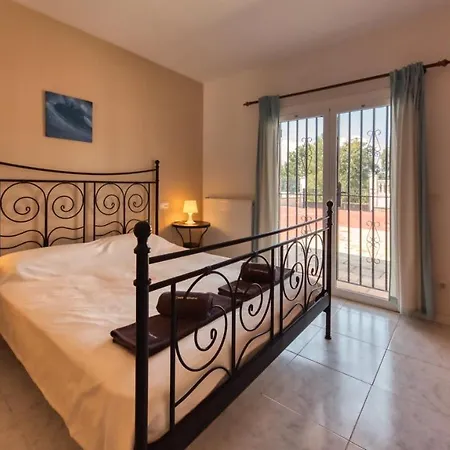 Terrafortuna Sleeps 12 Pool Wifi Lloret de Mar